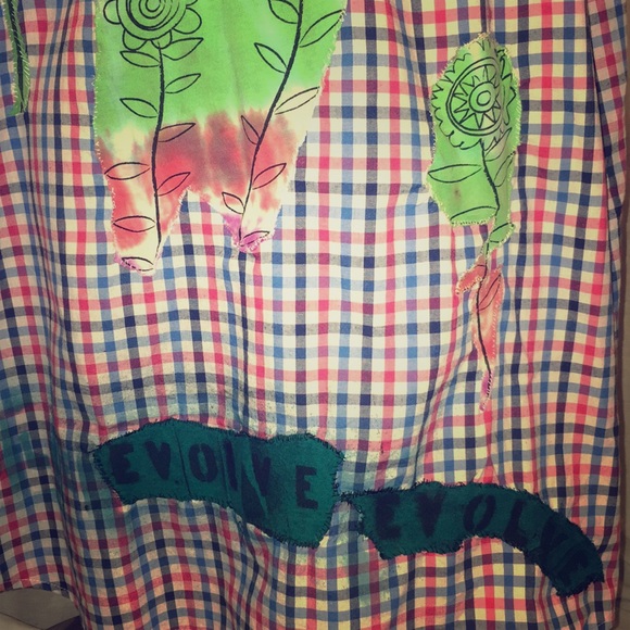 Customized plaid seditionary button down shirt - Picture 4 of 15